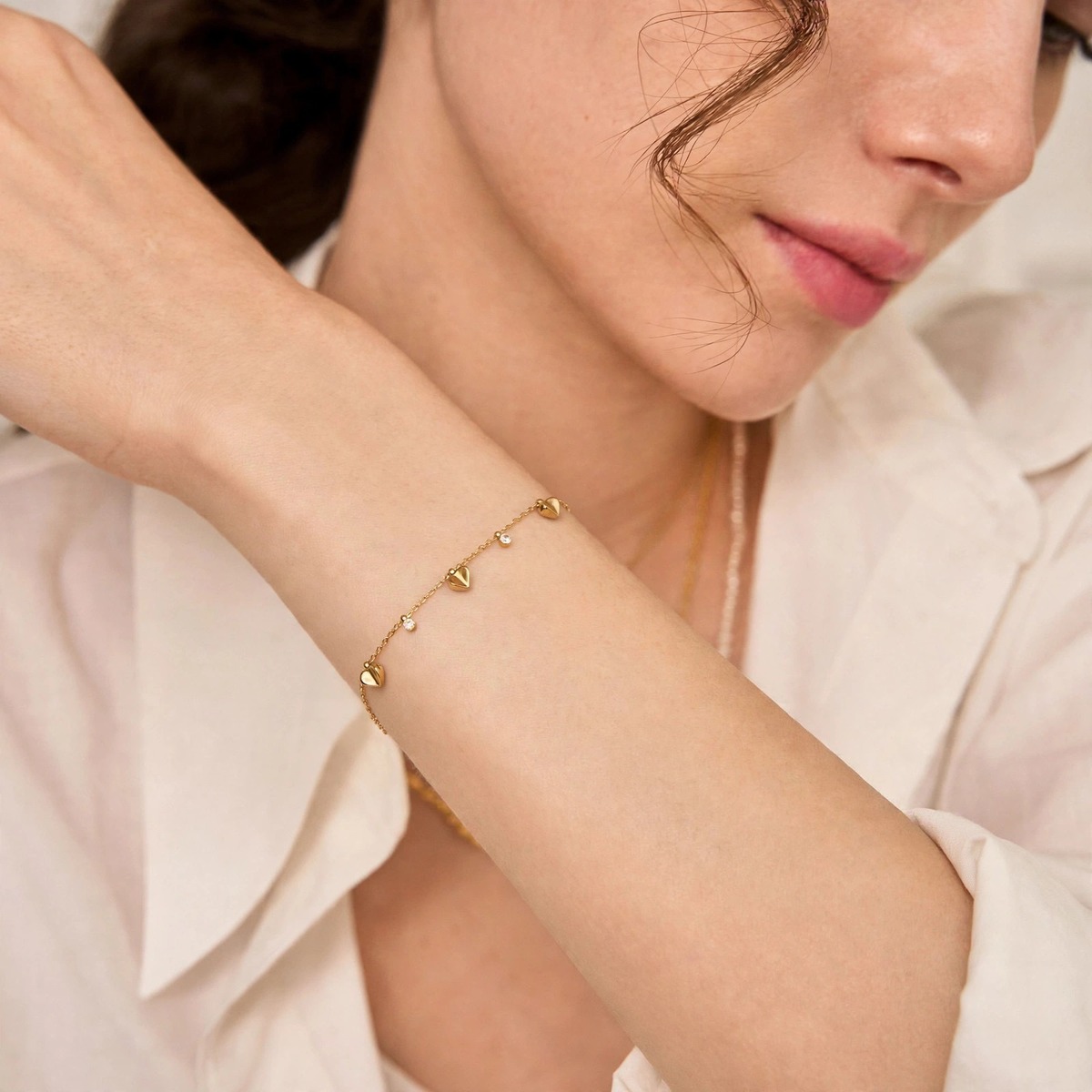 Cherish Heart Bracelet - minimal everyday bracelet, anti tarnish gold bracelet - View 4