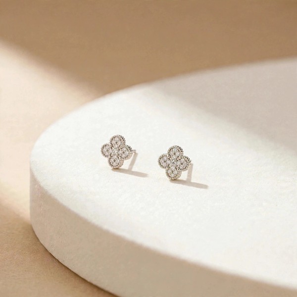Clover Frame Studs - minimal everyday earrings, anti tarnish gold earrings